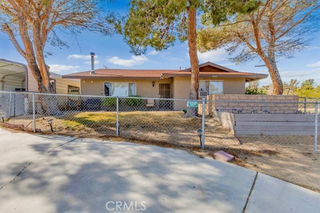Joshua Tree, CA 92252,60449 Natoma TRL