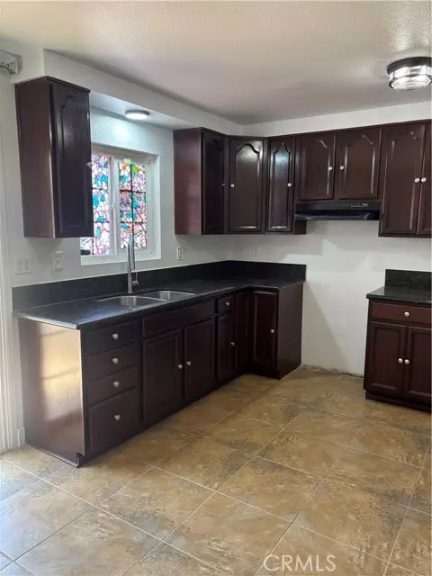 Tustin, CA 92780,14802 Newport 2B