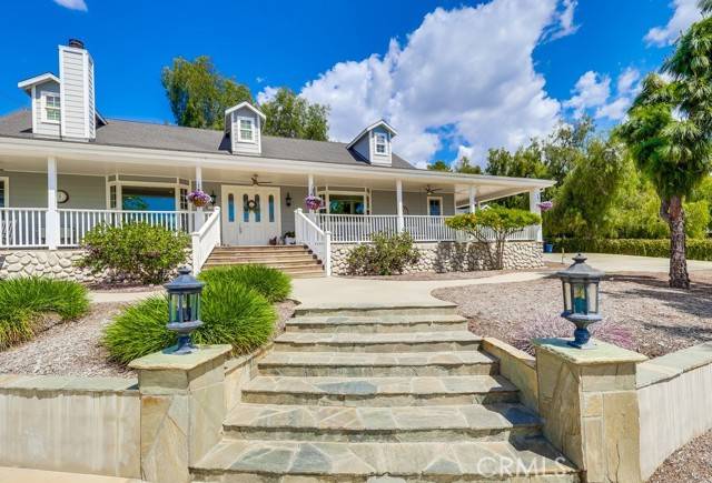Lakeview Terrace, CA 91342,10215 Foothill BLD