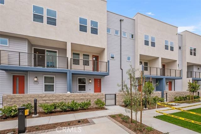 Anaheim, CA 92801,1637 W Lincoln AVE 102