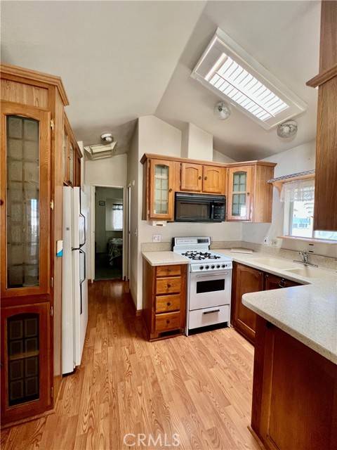 Hemet, CA 92545,1295 S Cawston AVE 496