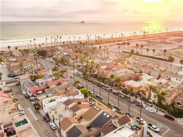 225 20th ST, Huntington Beach, CA 92648