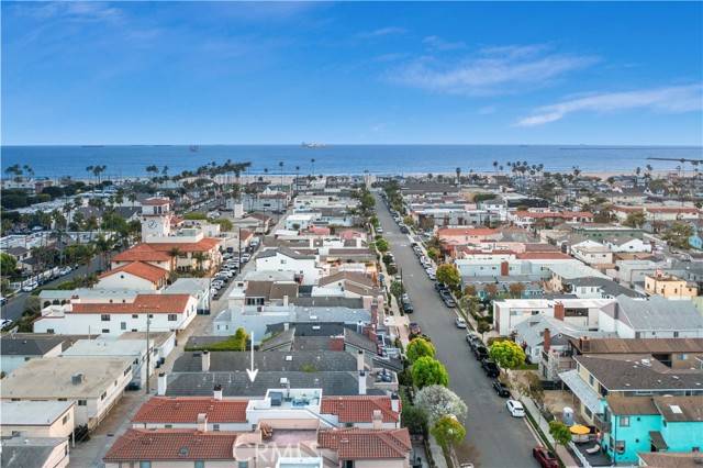236 7th ST, Seal Beach, CA 90740