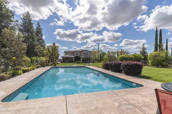 Bakersfield, CA 93306,14104 Raphael AVE