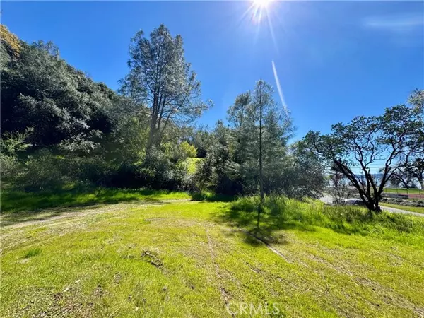3382 Country Club DR, Lucerne, CA 95458