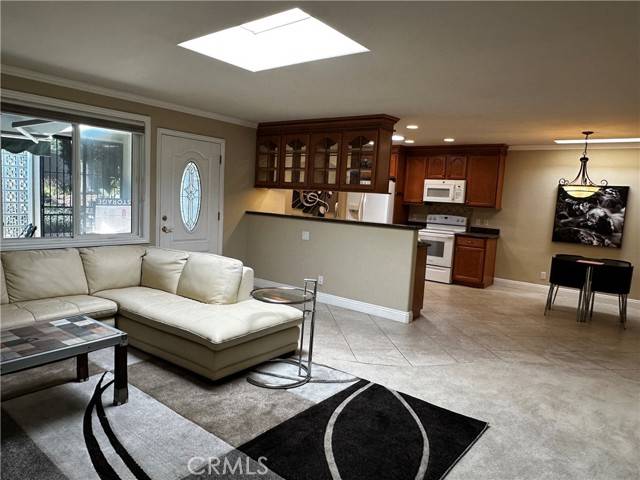 153 Avenida Majorca #B B, Laguna Woods, CA 92637