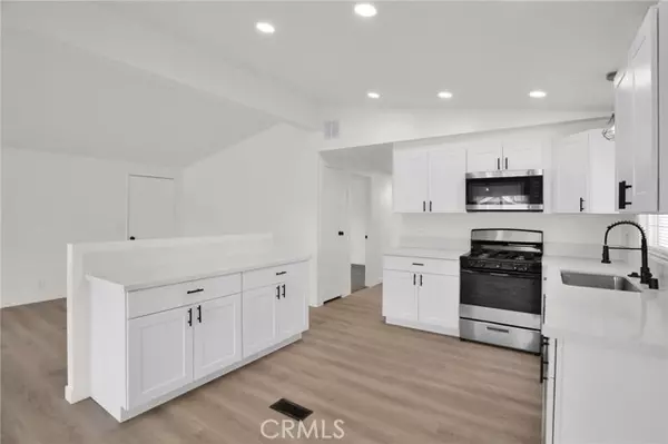 Adelanto, CA 92301,19039 Dennis ST