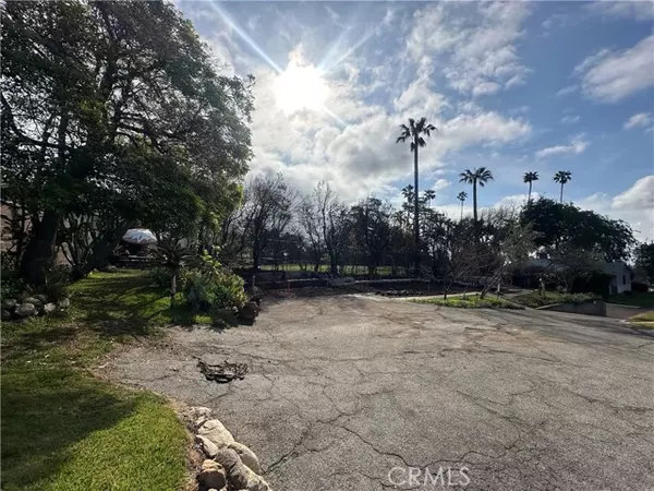 1003 E Mariposa, Altadena, CA 91001