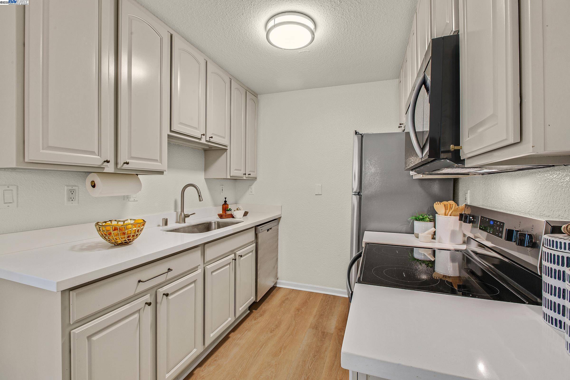 Walnut Creek, CA 94596,175 Sierra Dr 309