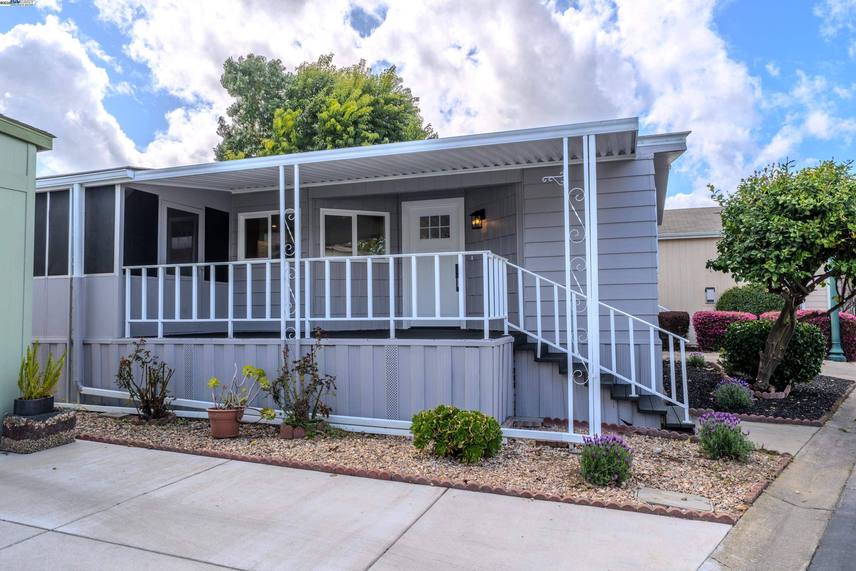 Pleasanton, CA 94566,3263 Vineyard Ave 178