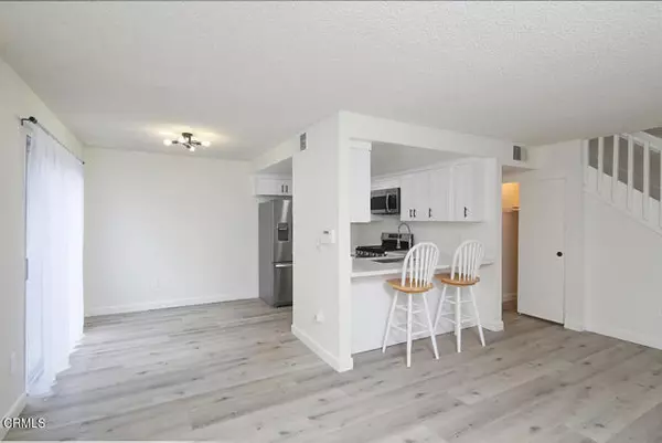 Los Angeles, CA 91042,6832 1/2 Saint Estaban ST