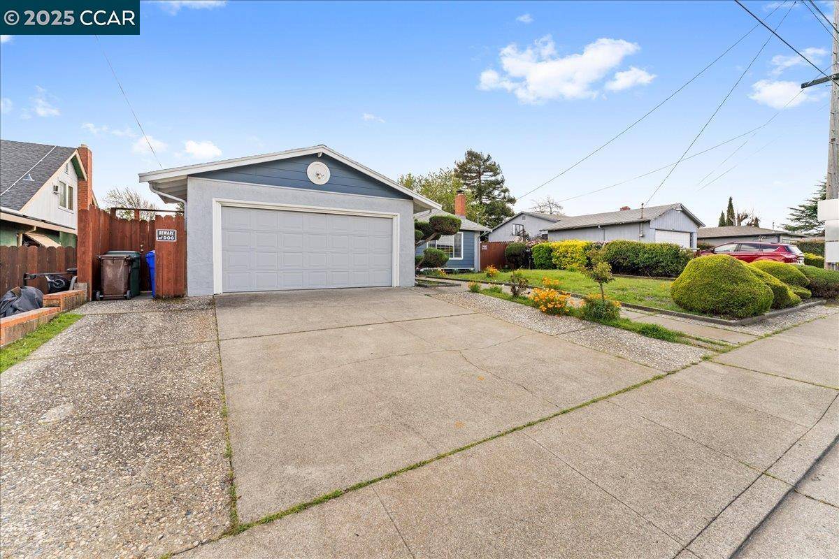 Pinole, CA 94564,885 Tara Hills Dr