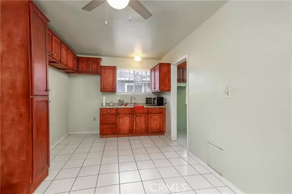 Pacoima, CA 91331,13127 Hoyt ST