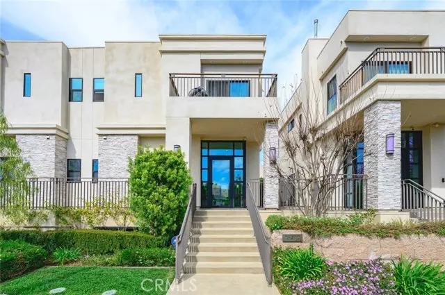 18719 Redwing ST, Tarzana, CA 91356