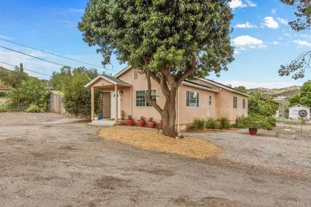 9998 Dunbar LN, El Cajon, CA 92021