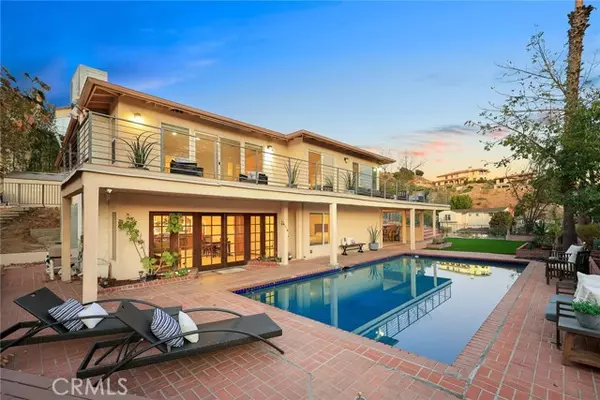 Glendale, CA 91202,1640 Parkridge DR