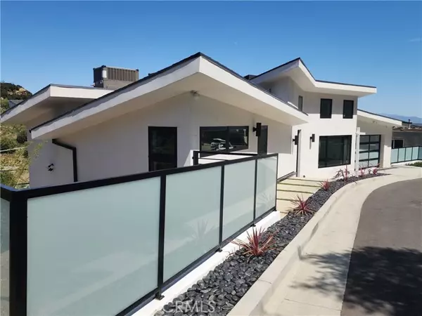 West Hills, CA 91304,8366 Hillcroft DR