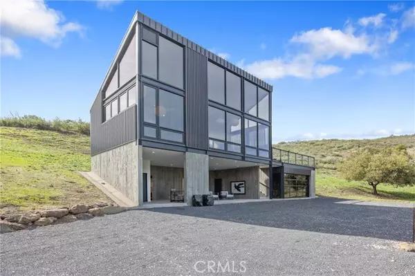 CA 90265,10120 Yerba Buena RD