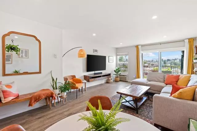8220 Vincetta DR 12, La Mesa, CA 91942