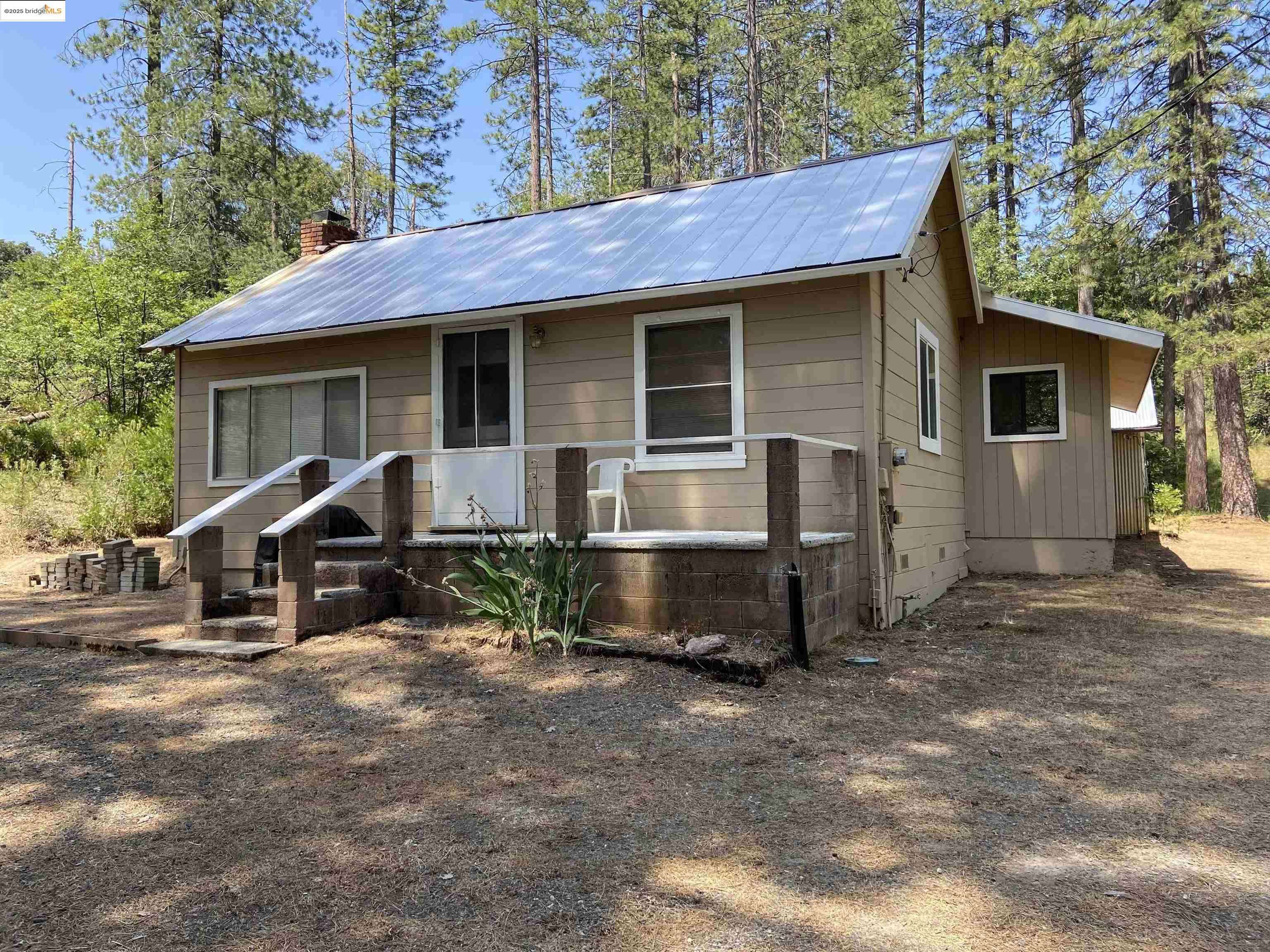 Groveland, CA 95321,10967 Smith Station Rd.