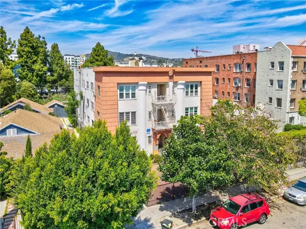 Los Angeles, CA 90038,5617 La Mirada AVE