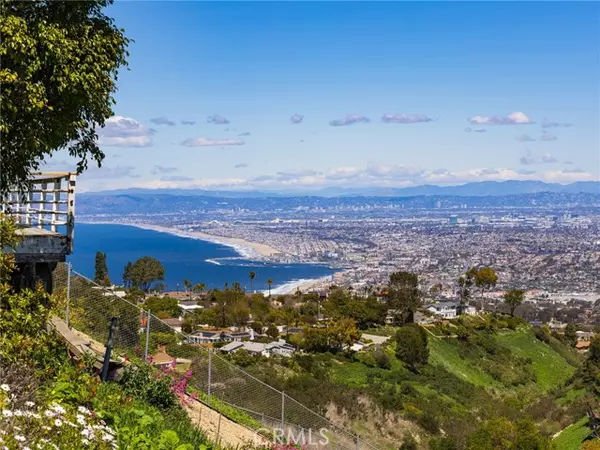 Rancho Palos Verdes, CA 90275,27012 Freeport RD
