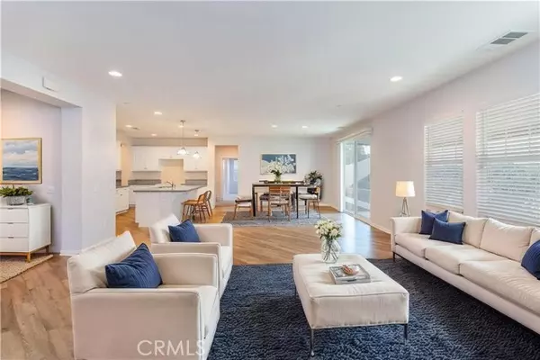 Murrieta, CA 92563,30148 Woodland Hills ST