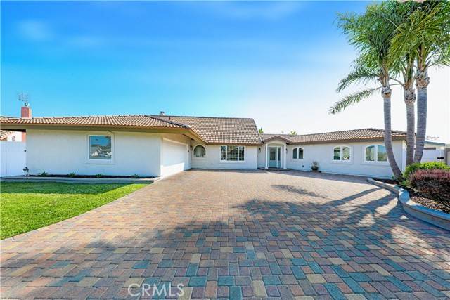 9342 Cliffwood DR, Huntington Beach, CA 92646