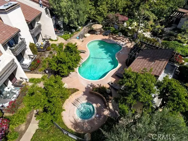 Woodland Hills, CA 91367,5711 Owensmouth AVE 125