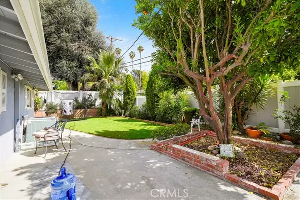 Woodland Hills, CA 91367,20708 Martha ST