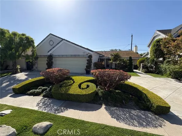3272 Saint Albans DR, Los Alamitos, CA 90720