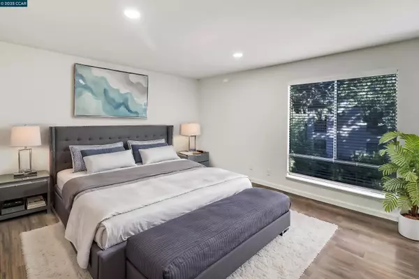 Walnut Creek, CA 94596,440 N Civic Dr 315