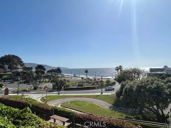 650 The Village 106, Redondo Beach, CA 90277