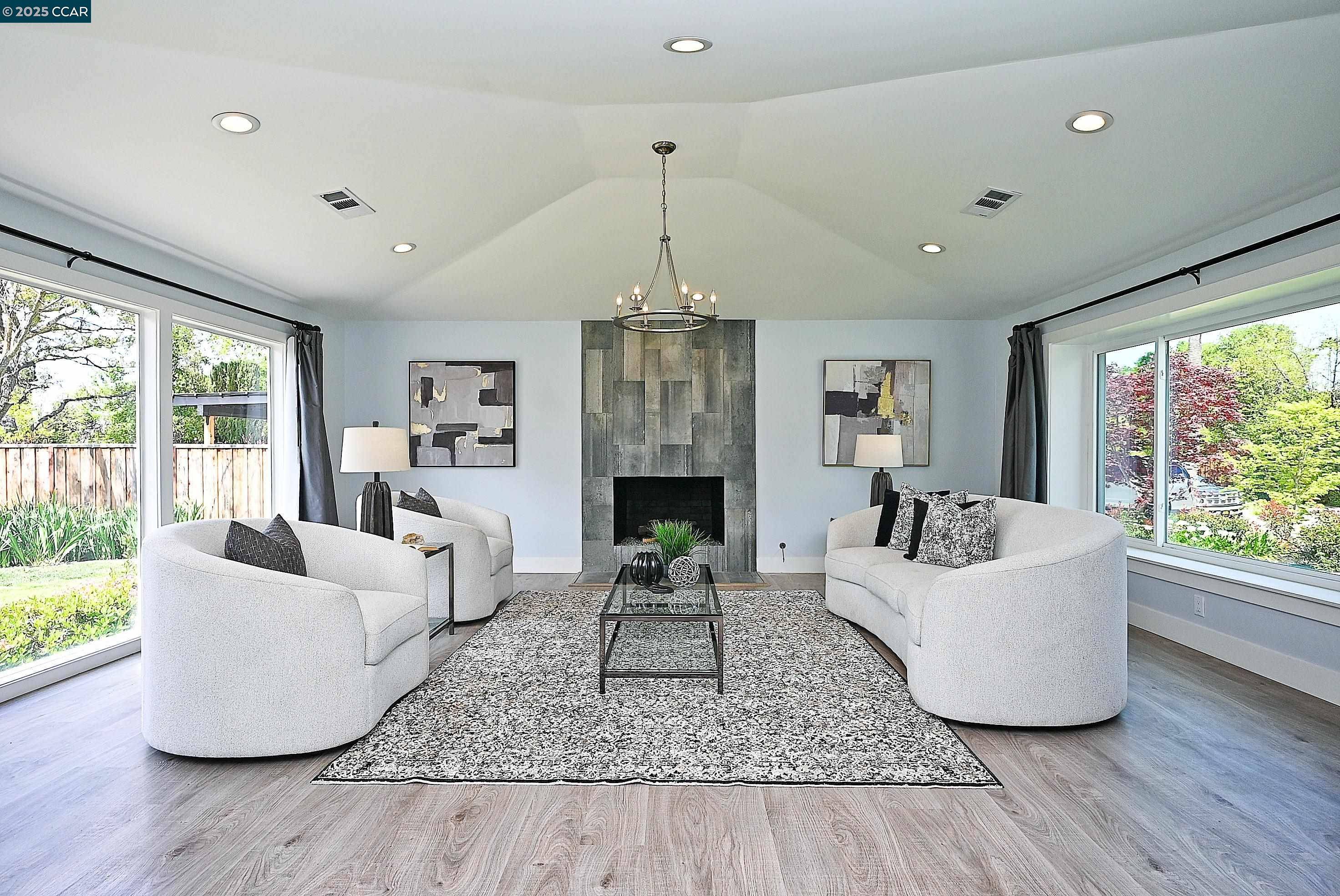 383 Caravelle Dr, Walnut Creek, CA 94598