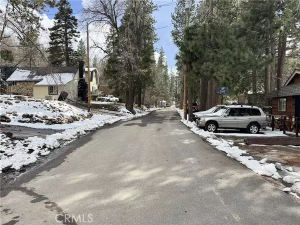 Arrowbear, CA 92382,2366 Spruce Dr.