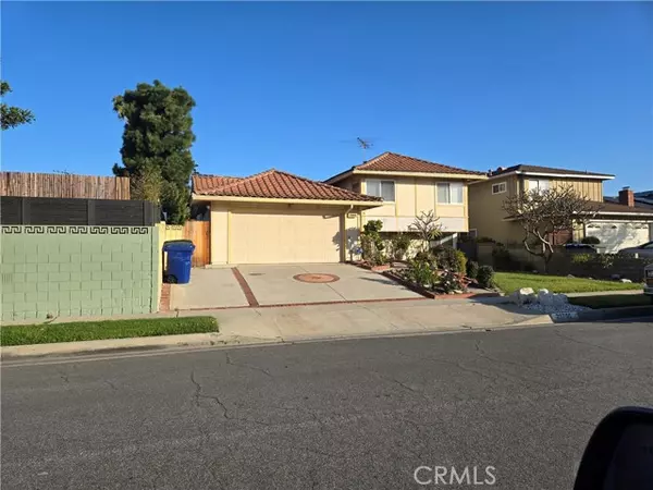 23755 Livewood LN, Harbor City, CA 90710