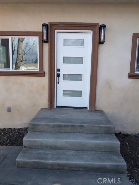 Colton, CA 92324,176 E M ST