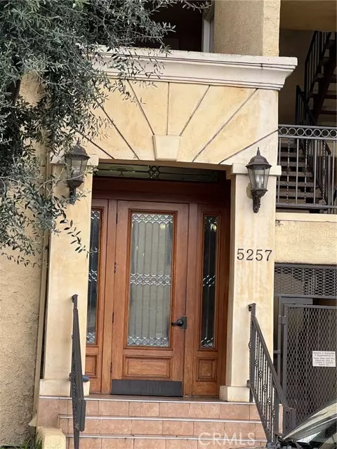 5257 Radford AVE 107, Valley Village, CA 91607