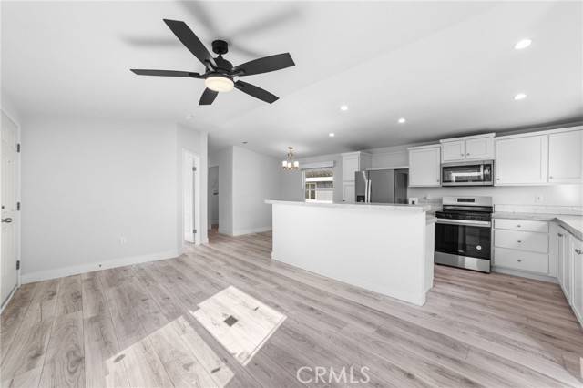 716 N Grand I3, Covina, CA 91724
