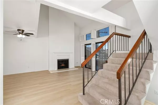 La Habra, CA 90631,911 W Imperial 65