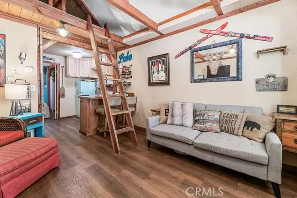 517 Moreno LN, Sugarloaf, CA 92386