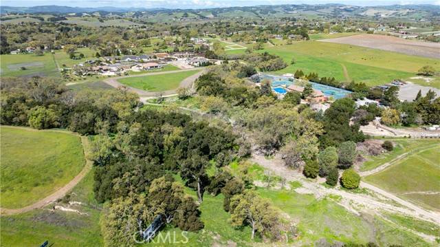 Templeton, CA 93465,8 Championship LN