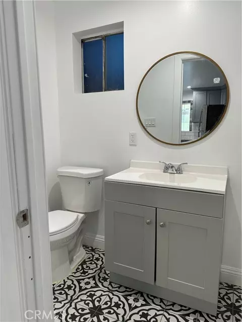 Los Angeles, CA 90043,5819 4th AVE