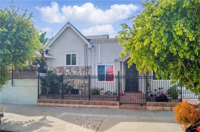 Los Angeles, CA 90044,7515 S Vermont AVE