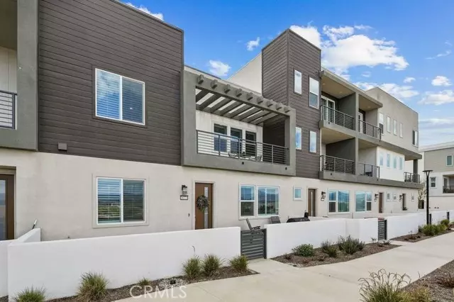 Valencia, CA 91381,26773 Laurel Mountain LOOP