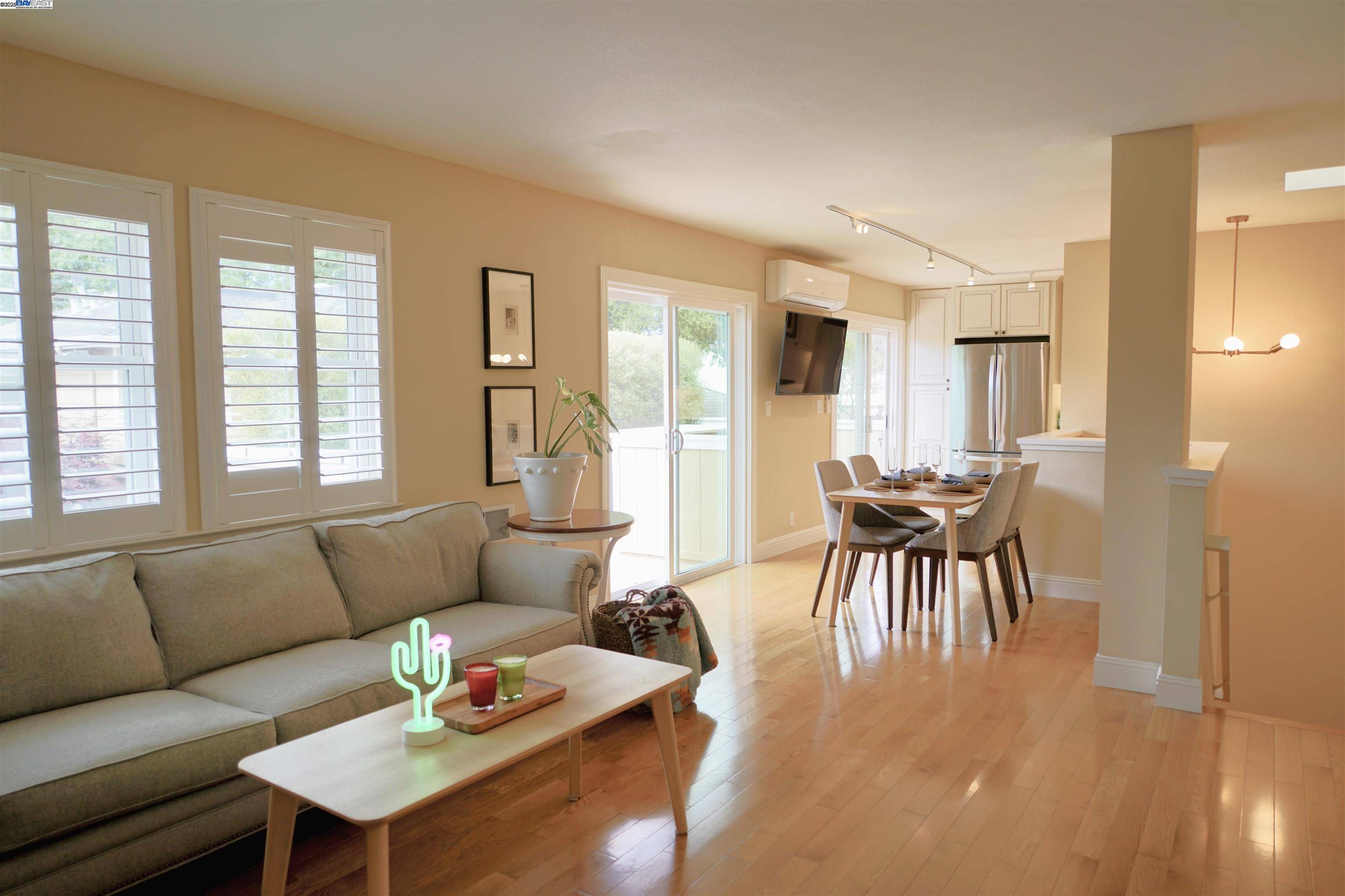 580 Vista Ave, Palo Alto, CA 94306
