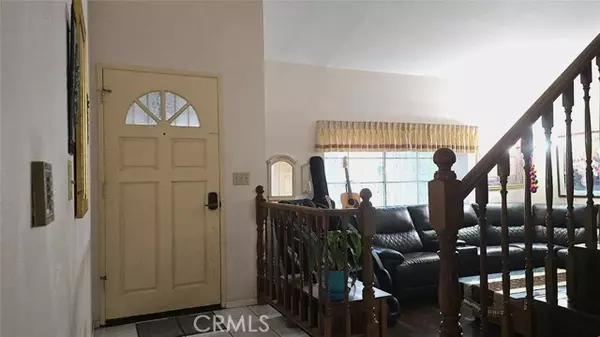 Winnetka, CA 91306,19714 Lull ST