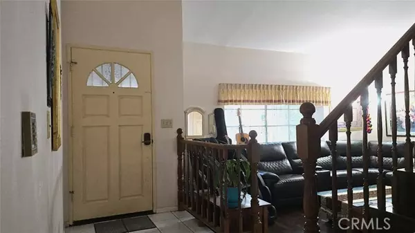 Winnetka, CA 91306,19714 Lull ST
