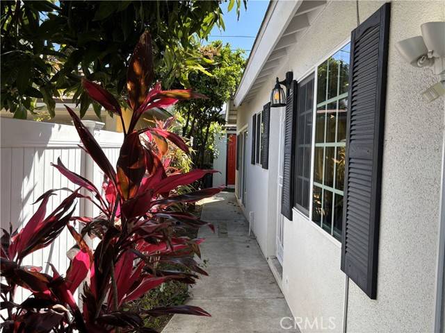 2515 Poinsettia St 1/2, Santa Ana, CA 92706