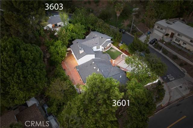 Encino, CA 91436,3601 Dellvale PL